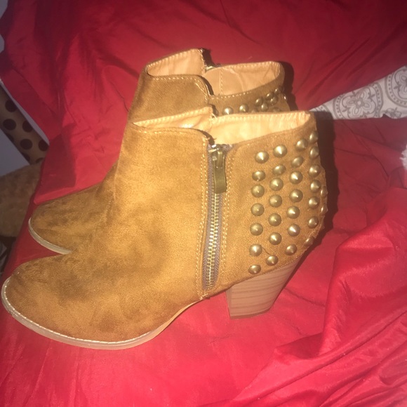 Booties - Picture 3 of 3